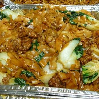 Cheung Hing Restaurant - beef chow fun w/ bok choy - Chinese Near Me - San Francisco, California Cheung Hing Restaurant - beef chow fun w/ bok choy - Chinese Near Me - San Francisco, California