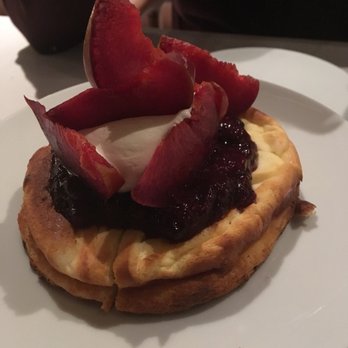 Monarque - Ricotta cheesecake for two - Brasseries Near Me - Montreal, Quebec