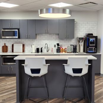 Office Evolution -Troy - Kitchen space. - Shared Office Spaces Near Me - Troy, Michigan