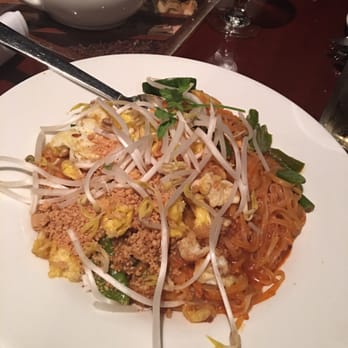 Top Spice - Pad Thai veggie and tofu - Thai Near Me - Atlanta, Georgia Top Spice - Pad Thai veggie and tofu - Thai Near Me - Atlanta, Georgia