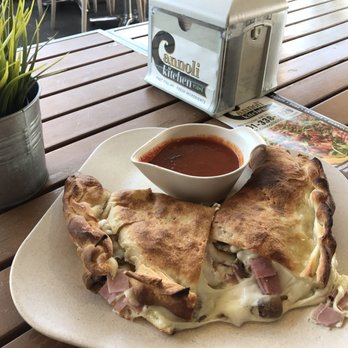 Cannoli Kitchen Pizza - Ham and mushroom - Pizza Near Me - Boca Raton, Florida Cannoli Kitchen Pizza - Ham and mushroom - Pizza Near Me - Boca Raton, Florida
