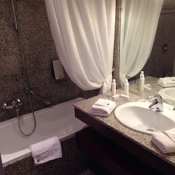 Hôtel du Petit Palais - Bathroom