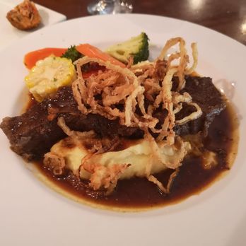 21 Steps Kitchen & Bar - Beef short rib - Steakhouses Near Me - Whistler, British Columbia