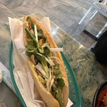 Queens Banh Mi - Bakeries Near Me - Houston, Texas