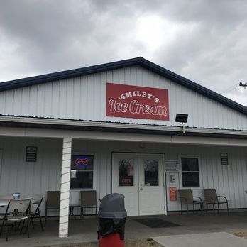 Smiley's Ice Cream - Front - Food Trucks Near Me - Bridgewater, Virginia Smiley's Ice Cream - Front - Food Trucks Near Me - Bridgewater, Virginia