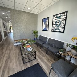 Midtown Clinic Of Chiropractic - Beautiful waiting room