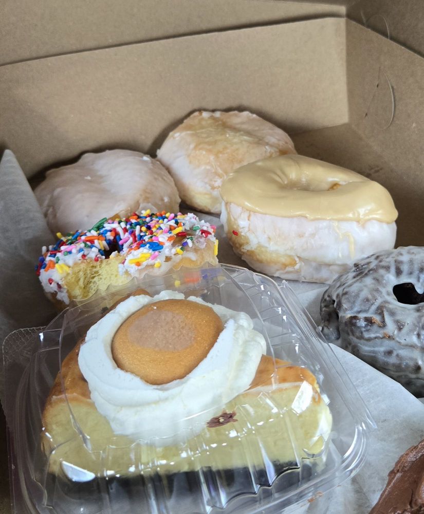Social spots from Toni T's Cobblers and More