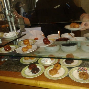 Veranda - donut station - weekend breakfast/brunch - Breakfast & Brunch Near Me - Las Vegas, Nevada Veranda - donut station - weekend breakfast/brunch - Breakfast & Brunch Near Me - Las Vegas, Nevada