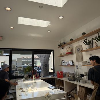Bun & Mi - Interior - Asian Fusion Near Me - Santa Monica, California