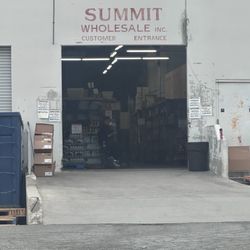 Summit Cash & Carry