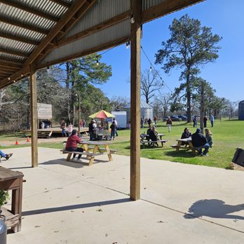 DeepRoots Vineyards - Music Venues Near Me - Plantersville, Texas