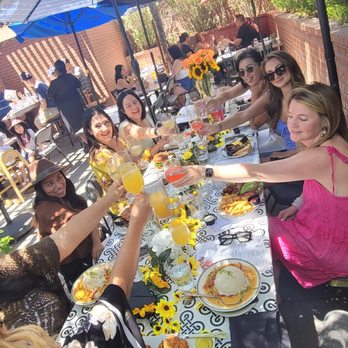 7th & Carson - Patio dining - New American Near Me - Las Vegas, Nevada