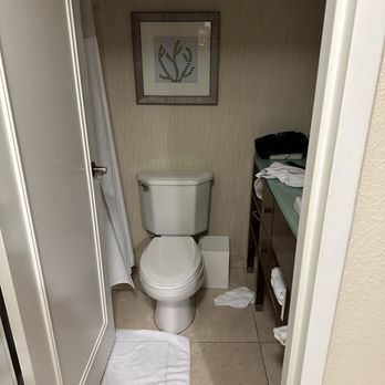 One Ocean Resort & Spa - Small bathroom - 1 user at a time !! - Hotels Near Me - Atlantic Beach, Florida One Ocean Resort & Spa - Small bathroom - 1 user at a time !! - Hotels Near Me - Atlantic Beach, Florida