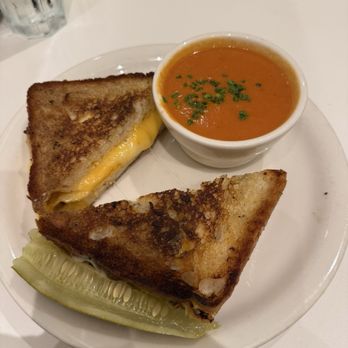 Briarpatch Restaurant - Grilled Cheese w Tomato Soup - American Near Me - Winter Park, Florida
