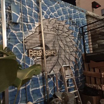 Mad Oak - Nice art work throughout - Bars Near Me - Oakland, California