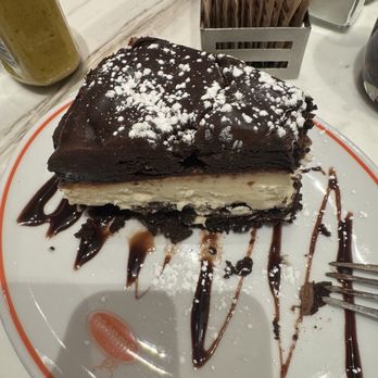 Junior's - Brownie Explosion Cheesecake - Breakfast & Brunch Near Me - Las Vegas, Nevada Junior's - Brownie Explosion Cheesecake - Breakfast & Brunch Near Me - Las Vegas, Nevada