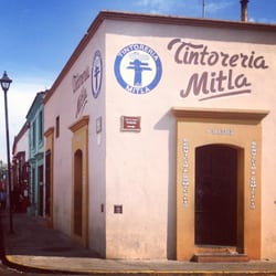 Tintorería Mitla - Fachada de la tintoteria