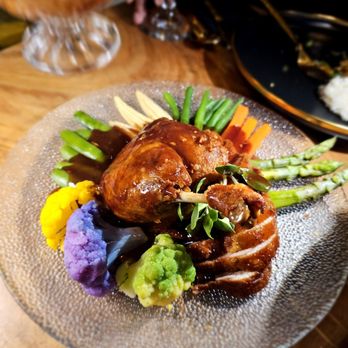 SaiTong Thai - Duck With Red Wine Gravy. Pretty dish. Would prefer more flavored vegetables but a good gravy - Thai Near Me - New York, New York SaiTong Thai - Duck With Red Wine Gravy. Pretty dish. Would prefer more flavored vegetables but a good gravy - Thai Near Me - New York, New York