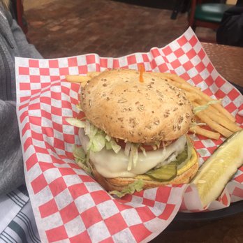 Oscar's Cafe - Burger - Mexican Near Me - Springdale, Utah
