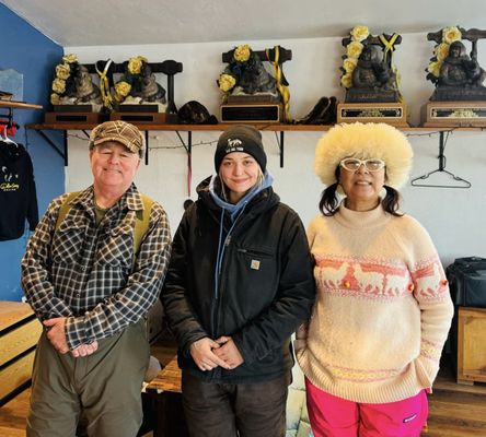 Salmon Berry Travel & Tours by null