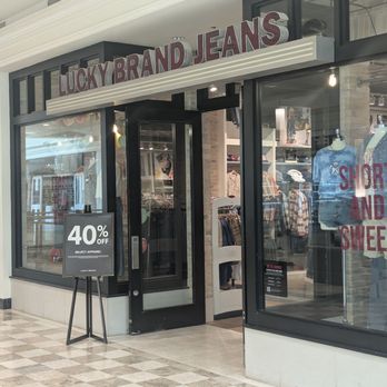 Lucky Brand - Lucky Brand entrance - Accessories Near Me - Atlanta, Georgia Lucky Brand - Lucky Brand entrance - Accessories Near Me - Atlanta, Georgia
