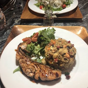 Gosta Do Castelo - teriyaki salmon with vegetable cous cous - Mediterranean Near Me - Lisbon, 11