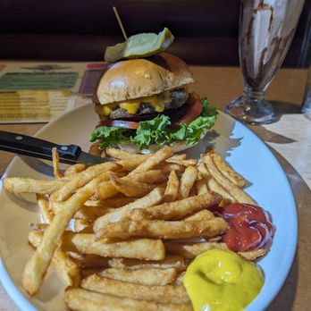 Studio Diner - Cheese burger and regular french fries - American Near Me - San Diego, California
