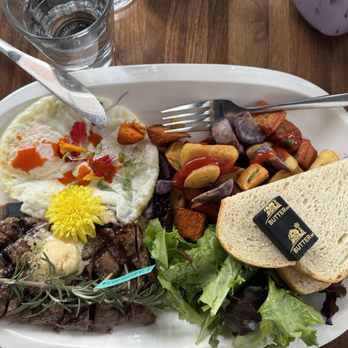 Lapisara Eatery - Steak and eggs! - Breakfast & Brunch Near Me - San Francisco, California