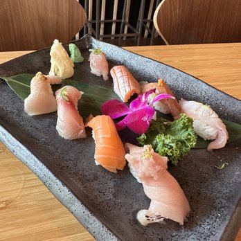 Kaizen Sushi - Chef's Choice Nigiri Plate (premium) - Sushi Bars Near Me - Portland, Oregon Kaizen Sushi - Chef's Choice Nigiri Plate (premium) - Sushi Bars Near Me - Portland, Oregon