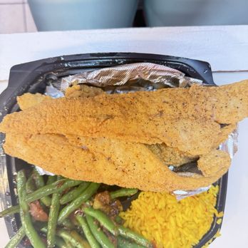 Thee Pink Plate Cafe - Deep Fried whiting (3) with garlic string beans and yellow rice. - Soul Food Near Me - Philadelphia, Pennsylvania Thee Pink Plate Cafe - Deep Fried whiting (3) with garlic string beans and yellow rice. - Soul Food Near Me - Philadelphia, Pennsylvania