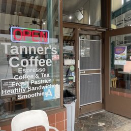 Exterior outside entrance of Tanner's Coffee - Playa Del Rey, California Exterior outside entrance of Tanner's Coffee - Playa Del Rey, California