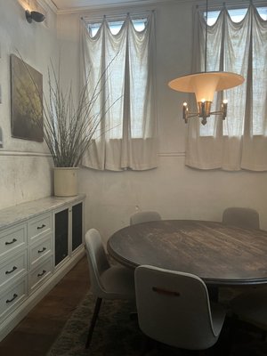 Fred's by null