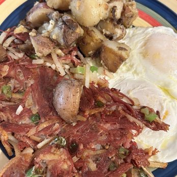 Heritage House Cafe - Homemade Corned Beef Hash - Cafes Near Me - Vacaville, California Heritage House Cafe - Homemade Corned Beef Hash - Cafes Near Me - Vacaville, California