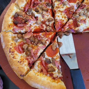 Pizza Hut - Meat Lovers Stuffed Crust - Pizza Near Me - Diamondville, Wyoming