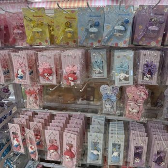 Miniso - Accessories Near Me - Kendall, Florida