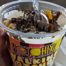 Hot Chix Hotcakes and Chicken - Totchos