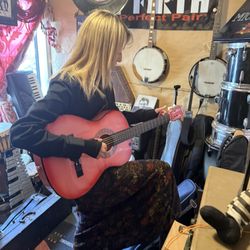 Woodys Mercantile - Music room