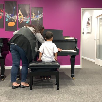 Applause Music Academy - 1st piano lesson - Musical Instruments & Teachers Near Me - Glendora, California