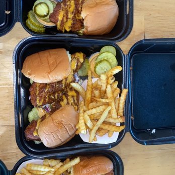 Dave's Hot Chicken - Chicken sliders combo - Chicken Shop Near Me - El Cajon, California Dave's Hot Chicken - Chicken sliders combo - Chicken Shop Near Me - El Cajon, California
