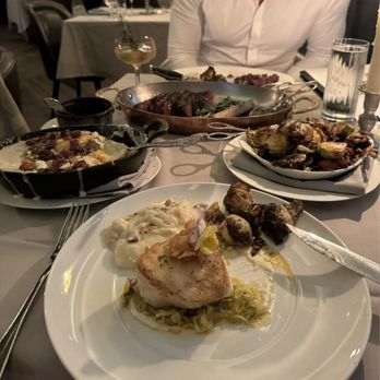 Maple & Ash - Steakhouses Near Me - Scottsdale, Arizona