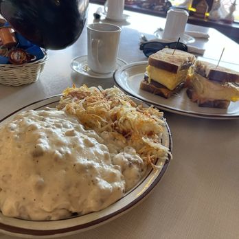 Big Rock Cafe - Scrambled egg sausage melt - Breakfast & Brunch Near Me - Big Rock, Illinois Big Rock Cafe - Scrambled egg sausage melt - Breakfast & Brunch Near Me - Big Rock, Illinois