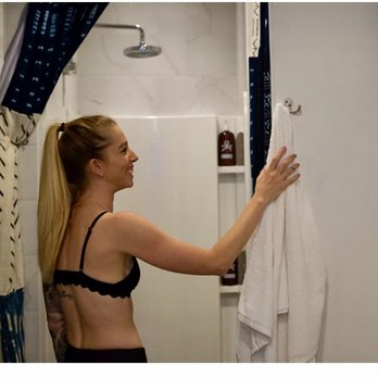 VERAYOGA - 4 showers in the women's and 2 in the men's. One of the only hot yoga studios in nyc with showers and great products. - Yoga Near Me - New York, New York VERAYOGA - 4 showers in the women's and 2 in the men's. One of the only hot yoga studios in nyc with showers and great products. - Yoga Near Me - New York, New York