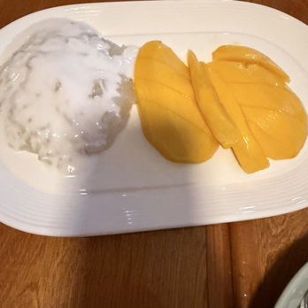 Thai Blossom - Mango sticky rice - Thai Near Me - Winter Garden, Florida