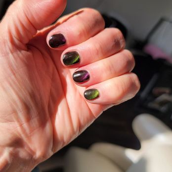 Hey Beautiful - Cat  Eye Nail Polish - Hair Salons Near Me - San Francisco, California