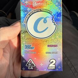 World Famous Blaze - "Cookies" vape - it may be real but it does not have any of the normal cookies branding