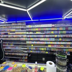 Wavy Smoke Shop