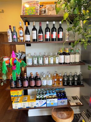 De La Playa Records & Leisure by null