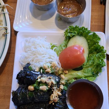 Basil Leaf Vietnamese Restaurant - Vietnamese Near Me - Albuquerque, New Mexico