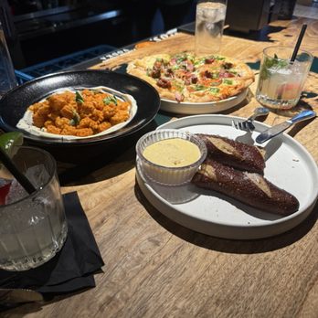 Industry Standard - Pretzel and cheese, Spicy vodka pasta, spicy Italian flatbread - New American Near Me - Phoenix, Arizona Industry Standard - Pretzel and cheese, Spicy vodka pasta, spicy Italian flatbread - New American Near Me - Phoenix, Arizona