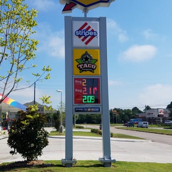 Laredo Taco Company - a gas station sign - Convenience Stores Near Me - Houston, Texas Laredo Taco Company - a gas station sign - Convenience Stores Near Me - Houston, Texas